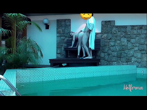 ❤️ Boss jistieden maid għall-pool, iżda ma setgħetx tirreżisti sħun Super porn fil-porn mt.xxxdesichudai.ru ❌❤